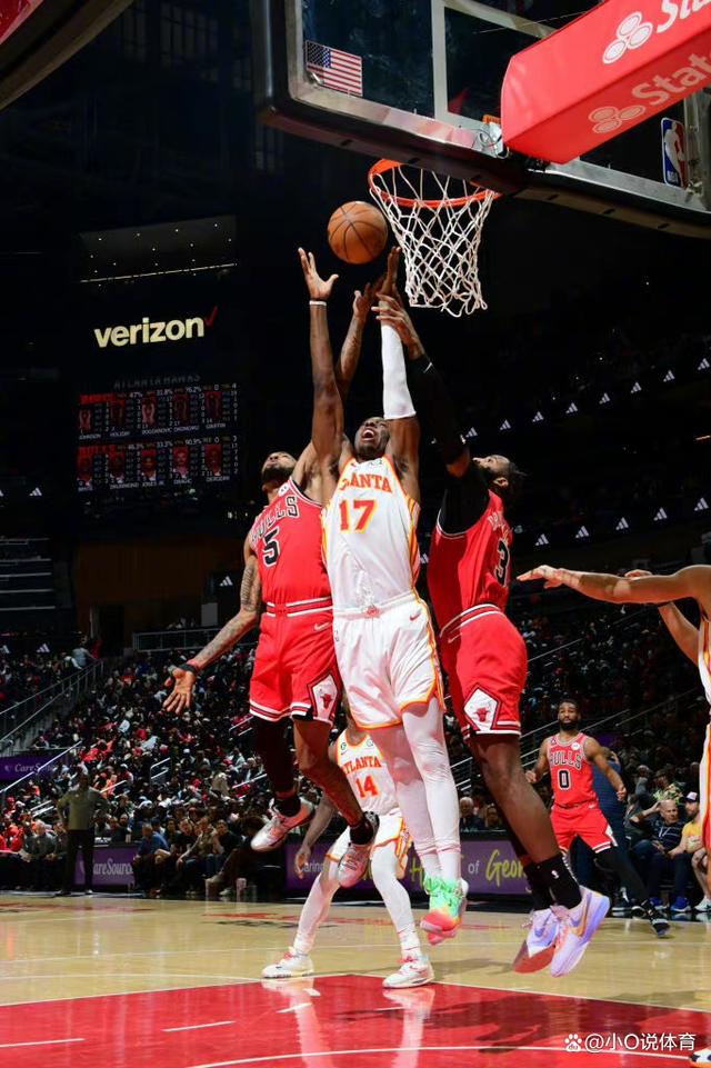 包含老鹰逆转击败公牛，亨特率队绝杀的词条